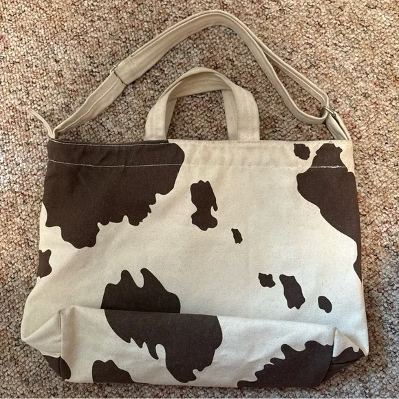 BAGGU cow print canvas tote - discontinued! Cross body - Picture 2 of 5